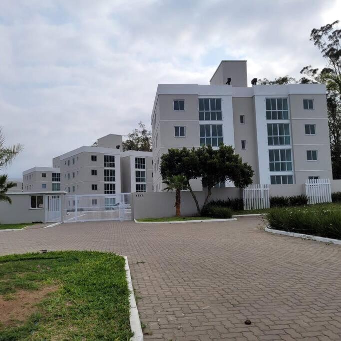Apto Belle Residencial Ilha Bela パッソ・デ・トーヘス エクステリア 写真